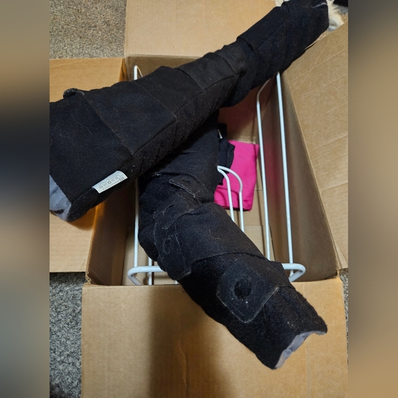 Handy Tool for Quick, Easy Application of Support Hose Stockings - Picture 14 of 14